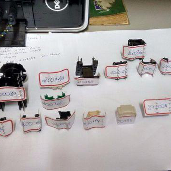 fitas de poliéster e trafos. - Plástico