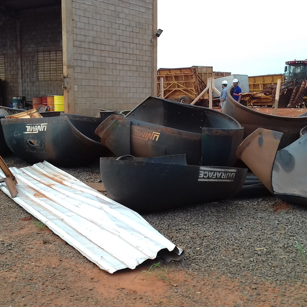 Bojo de colhedeira de cana - produtos de 2a linha - Lençóis Paulista, SP - B2Blue - Compra e Venda de Resíduos