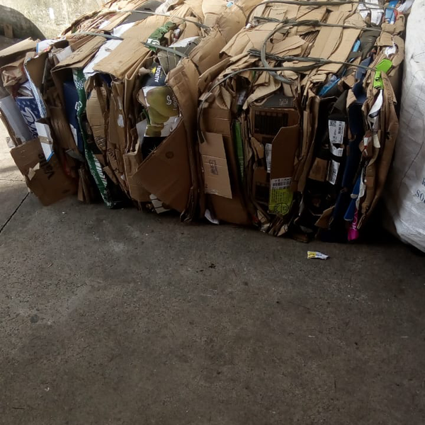 Resíduo: Papelão enfardado - B2Blue  - Compra e Venda de Resíduos