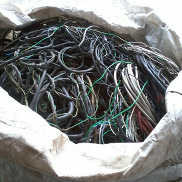 Cabos de alta tensão - eletroeletrônicos - BA, BA - B2Blue - Compra e Venda de Resíduos