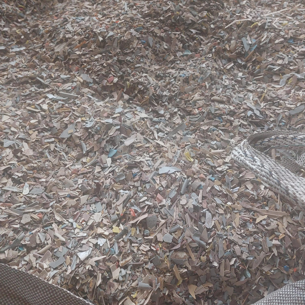 PVC  BRANCO  SEMI RIGIDO  MOIDO - Plástico