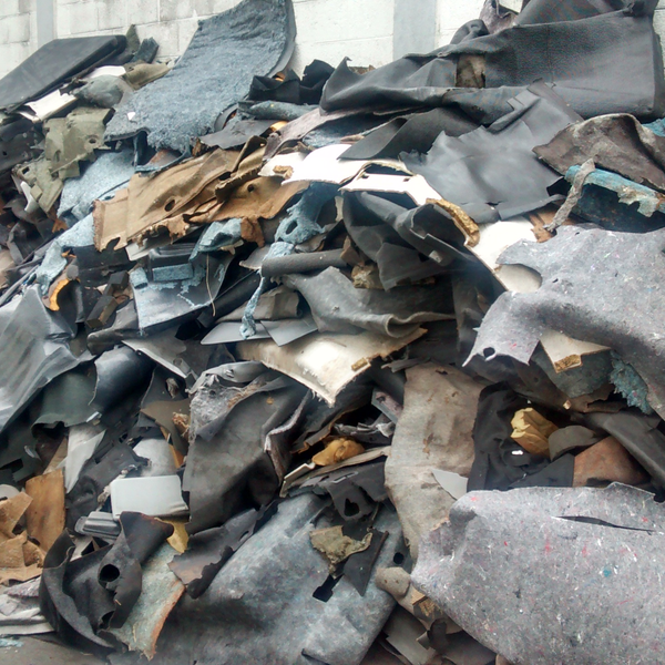 Carpetes automotivos - plástico - São Paulo, SP - B2Blue - Compra e Venda de Resíduos