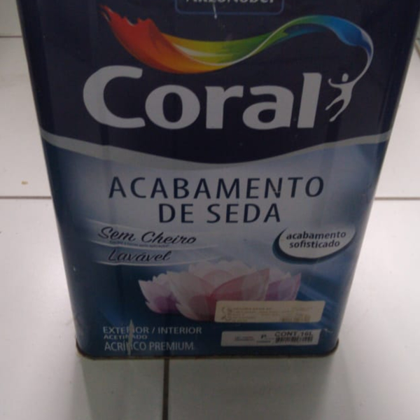 Tinta  lavavel coral toque de seda cor cinza - produtos de 2a linha - Carapicuíba, SP - B2Blue - Compra e Venda de Resíduos