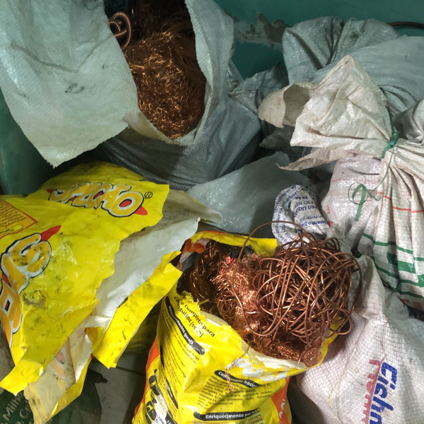 cobre ,estanho ,platina ,alumínio ,Pó de ouro ,bronze - Metais