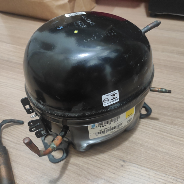 Compressor de geladeira queimado - eletroeletrônicos - Barueri, SP - B2Blue - Compra e Venda de Resíduos
