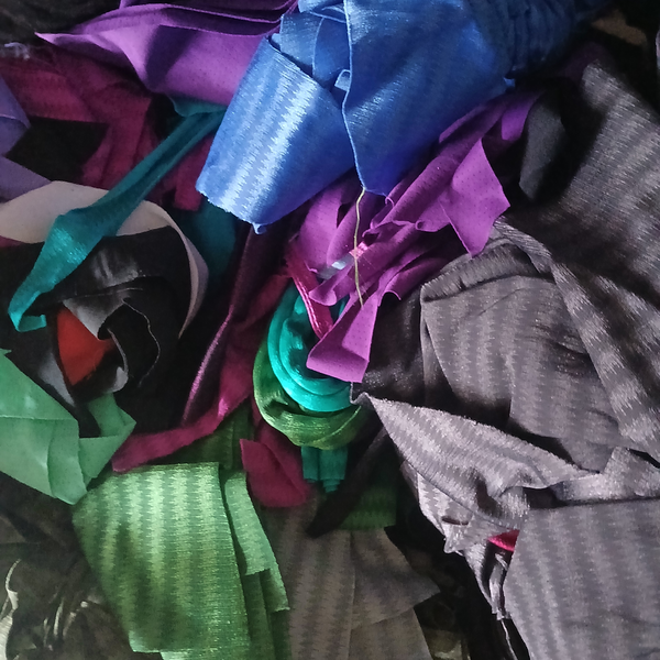 Retalhos lycra - outros - Guarulhos, SP - B2Blue - Compra e Venda de Resíduos
