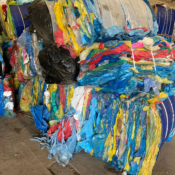 Resíduo: Clean colorful - B2Blue  - Compra e Venda de Resíduos