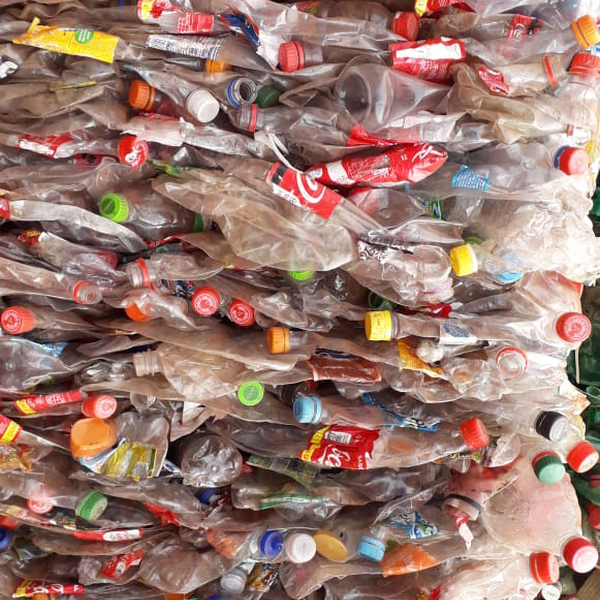 Pet enfardado (cristal, verde) - plástico - RIBEIRAO PRETO, SP - B2Blue - Compra e Venda de Resíduos