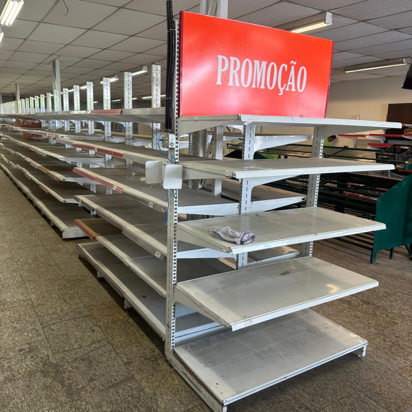 Gôndolas - Produtos de 2a linha