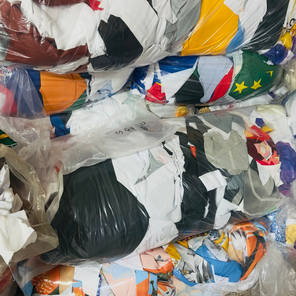 Tecido (todos os tipos) - tecido - Brasília, DF - B2Blue - Compra e Venda de Resíduos