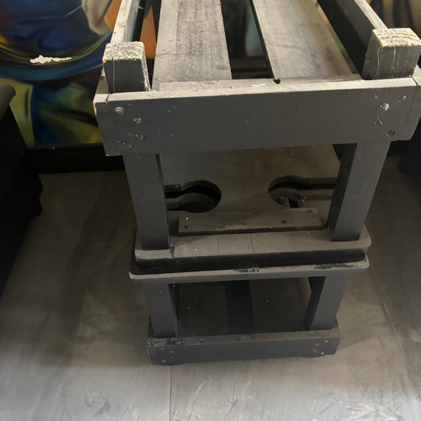 Mesas em mdf - outros - SAO PAULO, SP - B2Blue - Compra e Venda de Resíduos