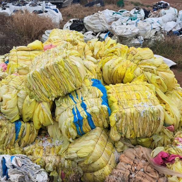 Lona de algodao - tecido - Cuiaba, MT - B2Blue - Compra e Venda de Resíduos