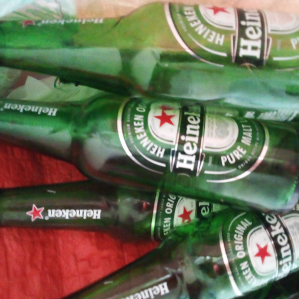 Vidro (garrafas) - vidro - São Vicente, SP - B2Blue - Compra e Venda de Resíduos