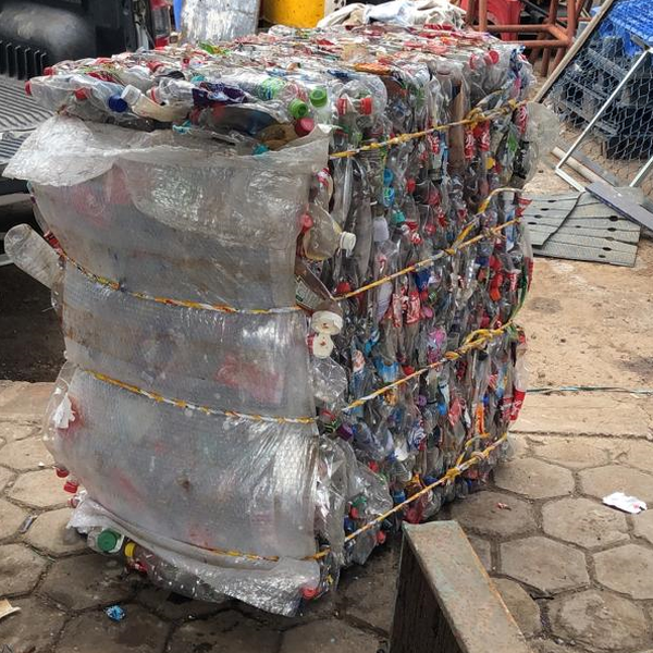 Pet - plástico - Serra, ES - B2Blue - Compra e Venda de Resíduos