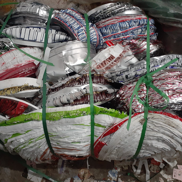 Bopp (aparas e bobinas com rótulos inteiros) - plástico - Concórdia, SC - B2Blue - Compra e Venda de Resíduos