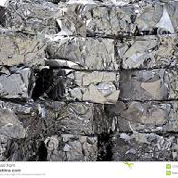 COMPRAMOS SUCATAS DE ALUMÍNIO EM GERAL - RETIRAMOS - Metais