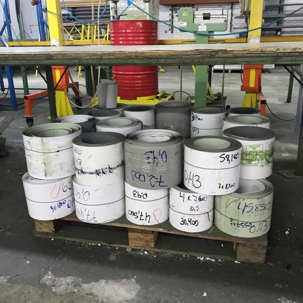 Resíduo: Aço - refilos de bobina - telhas metálicas - B2Blue  - Compra e Venda de Resíduos