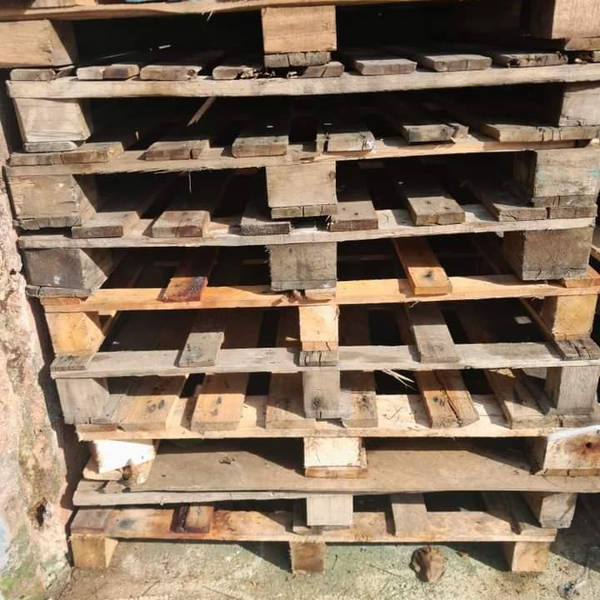 Palete - madeira - Magé, RJ - B2Blue - Compra e Venda de Resíduos