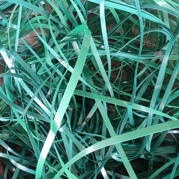 Fita pet verde de arquear - plástico - MONTE MOR, SP - B2Blue - Compra e Venda de Resíduos