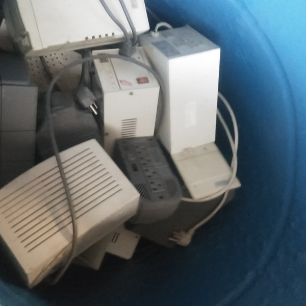 Material eletrônico - Eletroeletrônicos