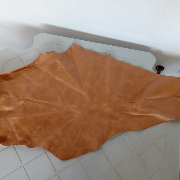 Resíduo: Couro de diversas cores - B2Blue  - Compra e Venda de Resíduos