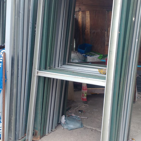 Resíduo: Estruturas de pallets - B2Blue  - Compra e Venda de Resíduos
