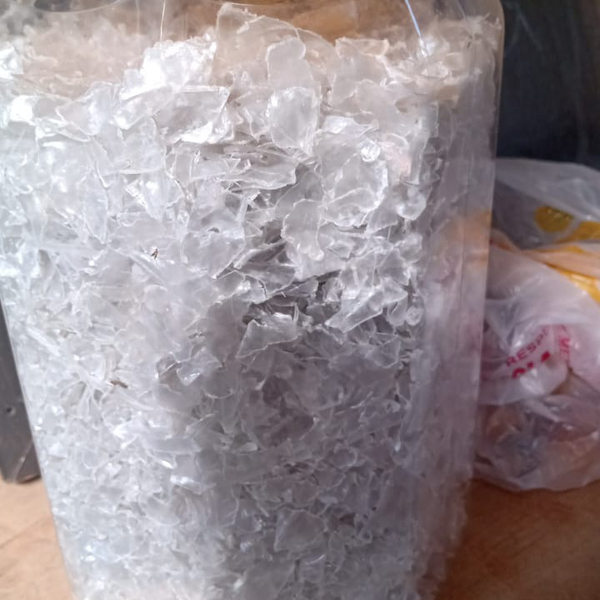 Flake de pet - plástico - Dois Córregos, SP - B2Blue - Compra e Venda de Resíduos