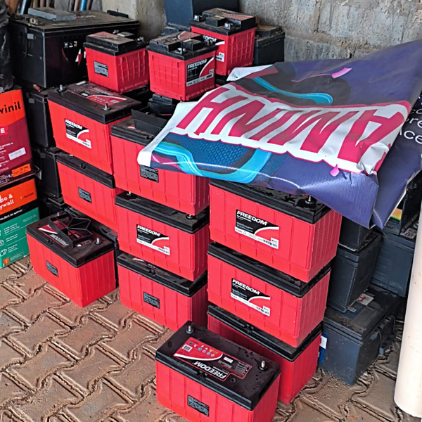 Bateria - eletroeletrônicos - Visconde do Rio Branco, MG - B2Blue - Compra e Venda de Resíduos