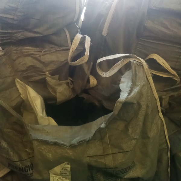 papelão e PHD material plástico - Outros