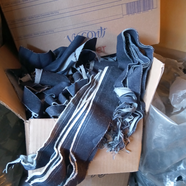 Resíduo: Tecido (todos os tipos) - B2Blue  - Compra e Venda de Resíduos