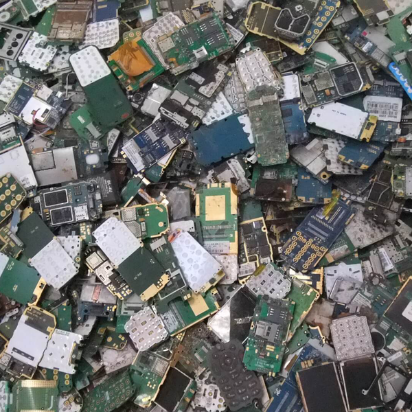 Placa celular - eletroeletrônicos - Camaquã, RS - B2Blue - Compra e Venda de Resíduos