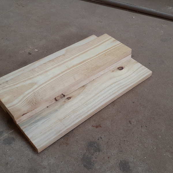 15 peças de madeira pinus c48,5cm, l14cm, a2cm - outros - Botucatu, SP - B2Blue - Compra e Venda de Resíduos