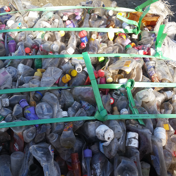 Pet misto fardos - plástico - Maracanaú, CE - B2Blue - Compra e Venda de Resíduos