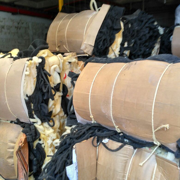 Espuma (bloco e flocada) - plástico - SAO PAULO, SP - B2Blue - Compra e Venda de Resíduos