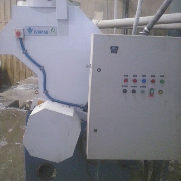 Resíduo: Moinho p/plastico ivomaq 500mm seminovo. - B2Blue  - Compra e Venda de Resíduos