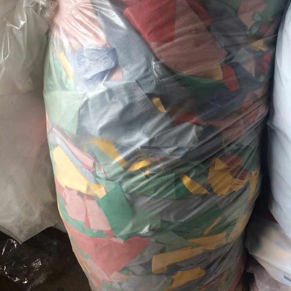 Bagun ( retalho em tamanhos diversos ) - plástico - São Paulo, SP - B2Blue - Compra e Venda de Resíduos