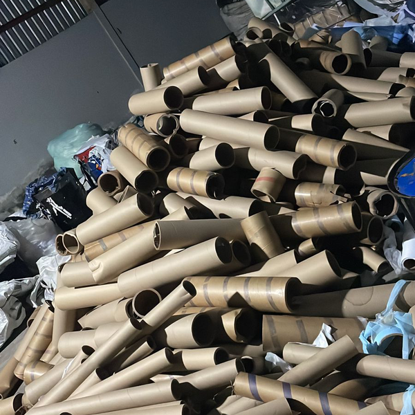 Resíduo: Tubetes de papelão  6 polegadas  - B2Blue  - Compra e Venda de Resíduos