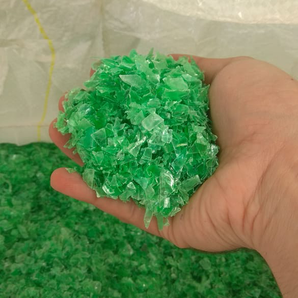 Resíduo: Flake pet cristal e verde / tampa e rotulo muido e lavada - B2Blue  - Compra e Venda de Resíduos