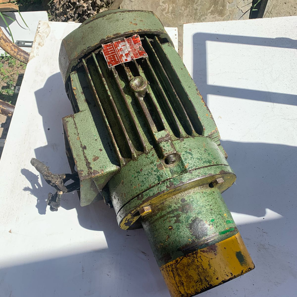 Resíduo: Motor 12v - B2Blue  - Compra e Venda de Resíduos
