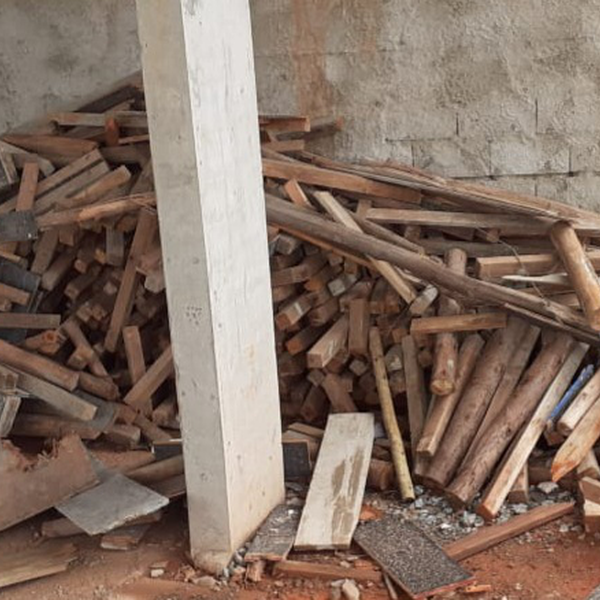 Madeira de obra - madeira - Belo Horizonte, MG - B2Blue - Compra e Venda de Resíduos