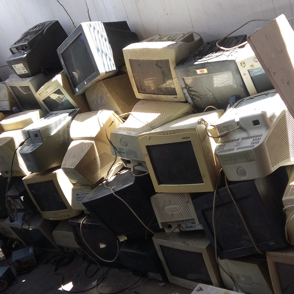 Resíduo: Monitores crt - B2Blue  - Compra e Venda de Resíduos