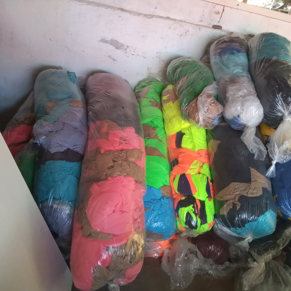 Confecções - tecido - Campinas, SP - B2Blue - Compra e Venda de Resíduos