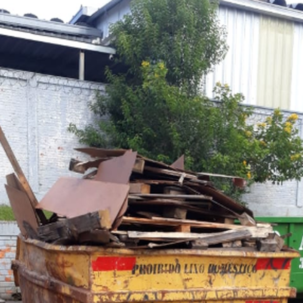 Madeiras de pallets - madeira - Ponta Grossa, PR - B2Blue - Compra e Venda de Resíduos