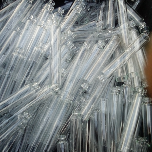 Caco de vidro misto/incolor garrafas pet - vidro - Montes Claros, MG - B2Blue - Compra e Venda de Resíduos