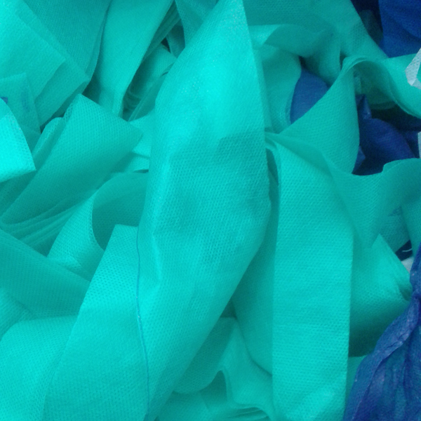 Aparas de tnt (tecido não tecido - tecido - Blumenau, SC - B2Blue - Compra e Venda de Resíduos