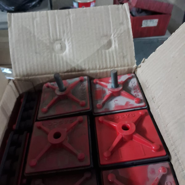 Resíduo: Suporte anti-vibração para máquinas para fixação m12 - B2Blue  - Compra e Venda de Resíduos