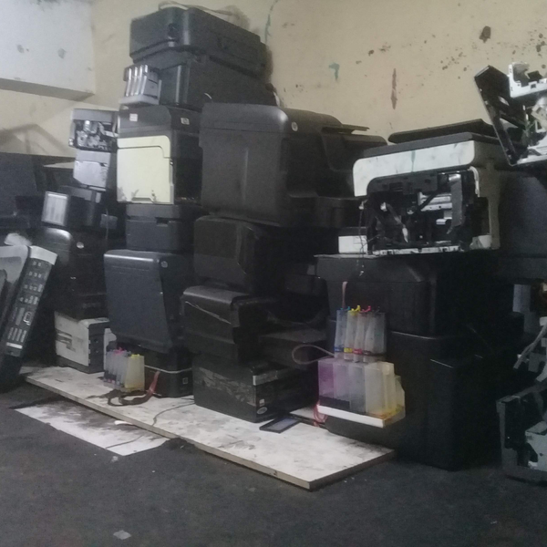 Resíduo: Gravadores de cd e dvd - B2Blue  - Compra e Venda de Resíduos