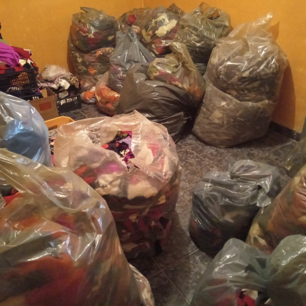 Resíduo: Residuos aparas fios texteis - B2Blue  - Compra e Venda de Resíduos