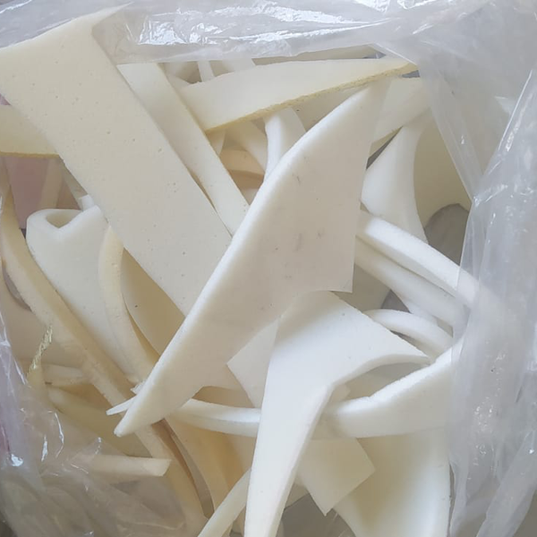 Resíduo: Espumas de bancos  - B2Blue  - Compra e Venda de Resíduos