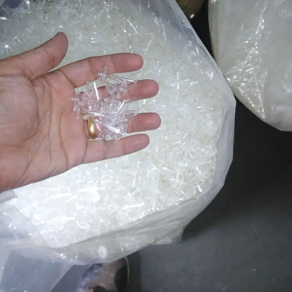 Aparas de policarbonato transparente - plástico - São Paulo, SP - B2Blue - Compra e Venda de Resíduos